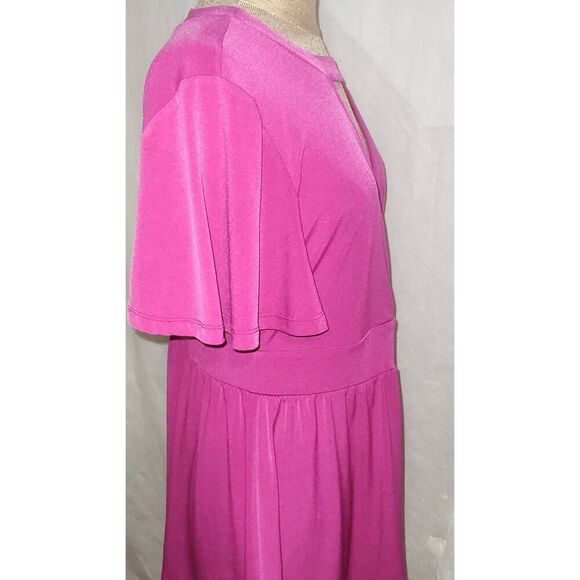 Torrid Size 00 Fushia v neck blouse flowy polyester spandex blend - Picture 3 of 14
